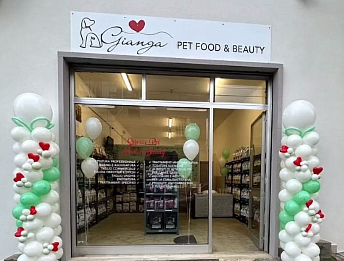 Gianga Pet Food & Beauty — Galatina